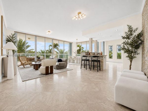 2645 S Bayshore Dr, Unit 304, Miami, FL 33133