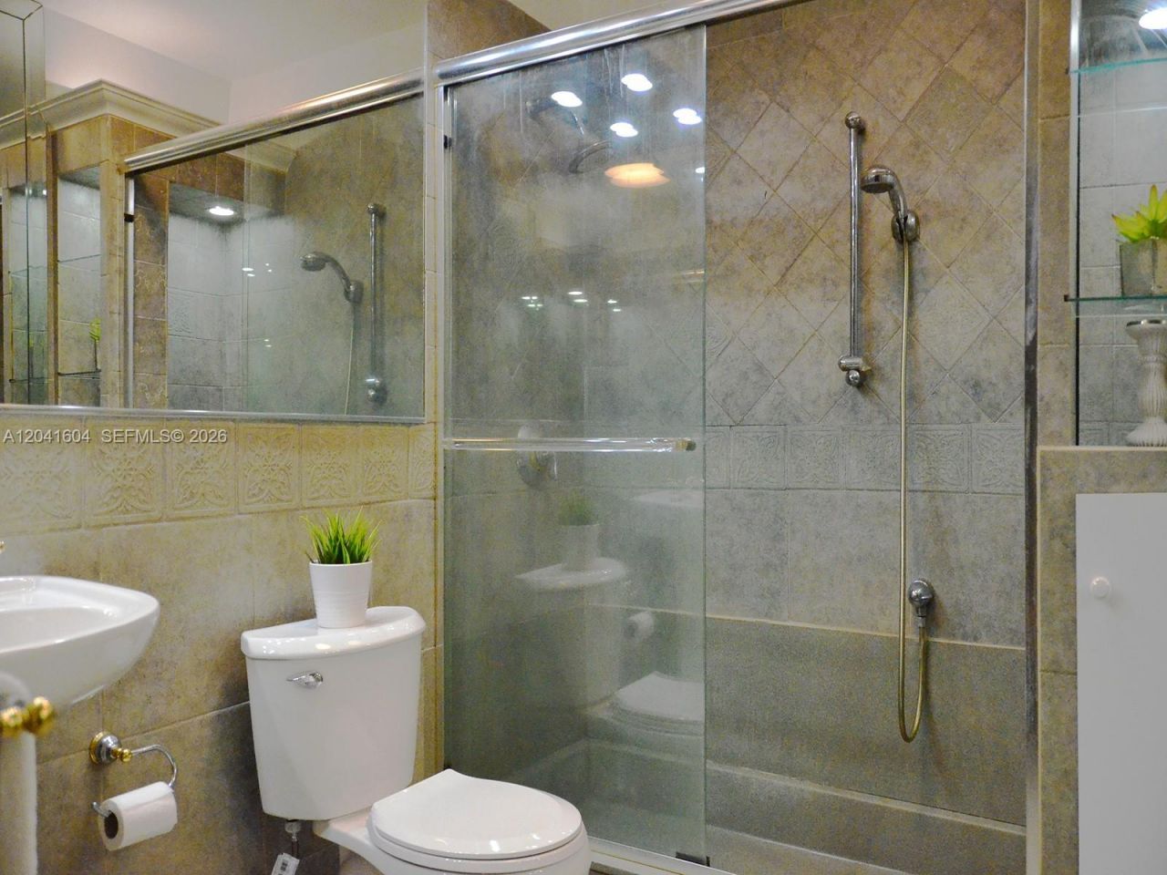 2161 NE 68th St , Unit 306, Fort Lauderdale, FL 33308 Photo