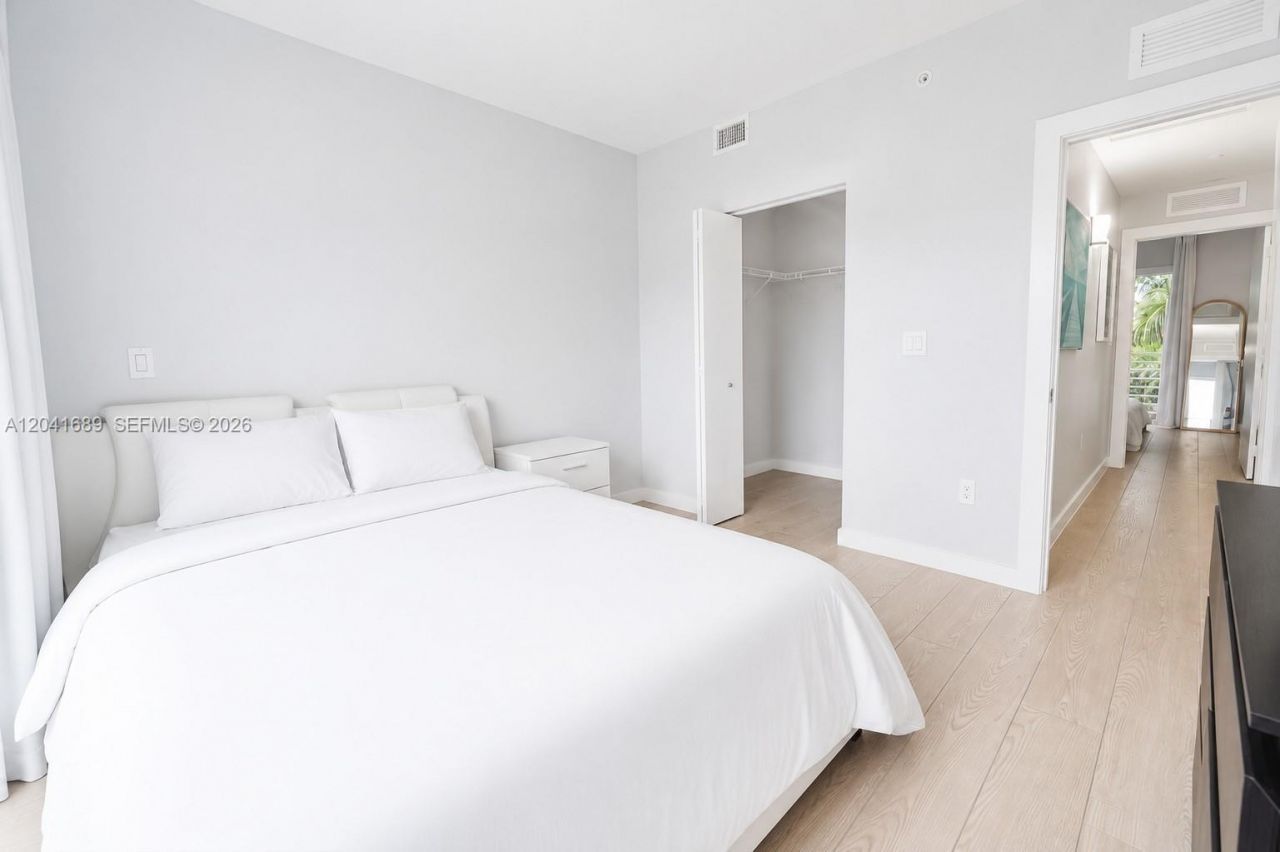 619 Meridian Ave, Unit 4, Miami Beach, FL 33139 Photo