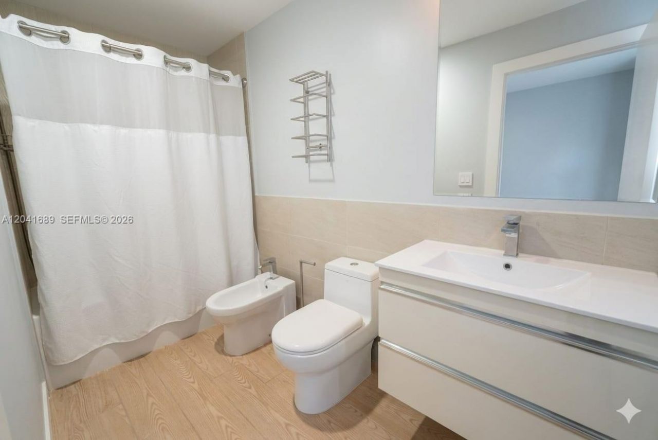 619 Meridian Ave, Unit 4, Miami Beach, FL 33139 Photo
