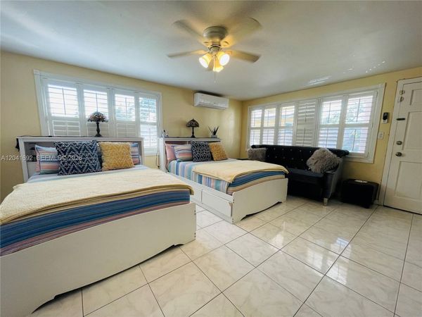 6118 Mayo St , Unit 2, Hollywood, FL 33023