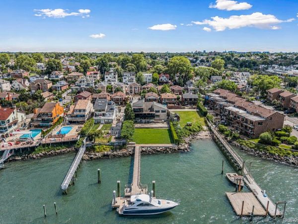 15443 Riverside Drive, Whitestone, NY 11357