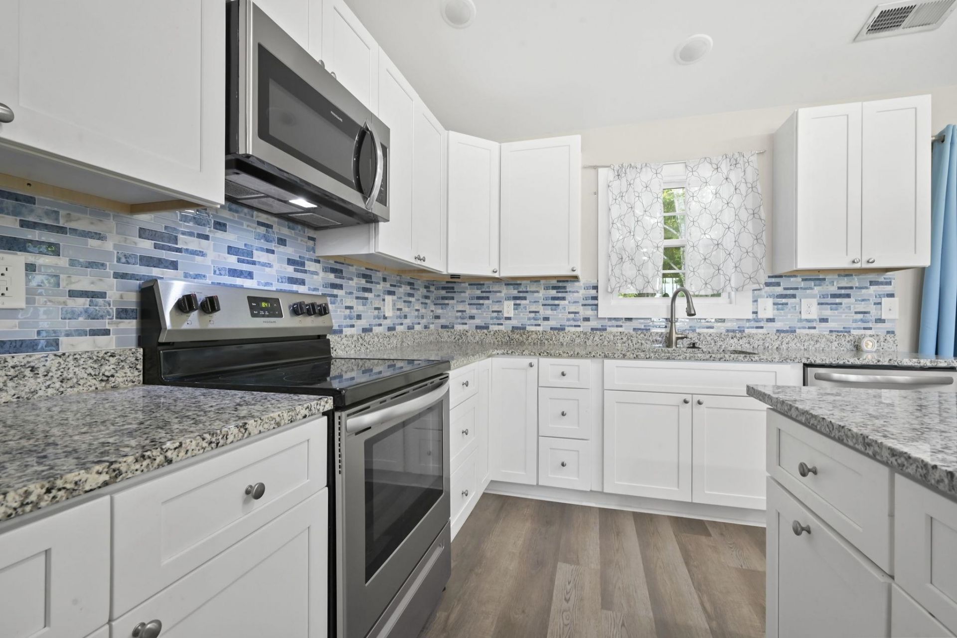 1517 Ackerrose Dr. Photo 15