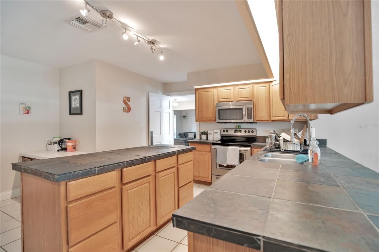 5307 Jade Circle, Orlando, FL 32812 Photo