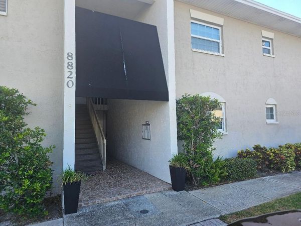 8820 BAY POINTE DRIVE, Unit 102, TAMPA, FL 33615
