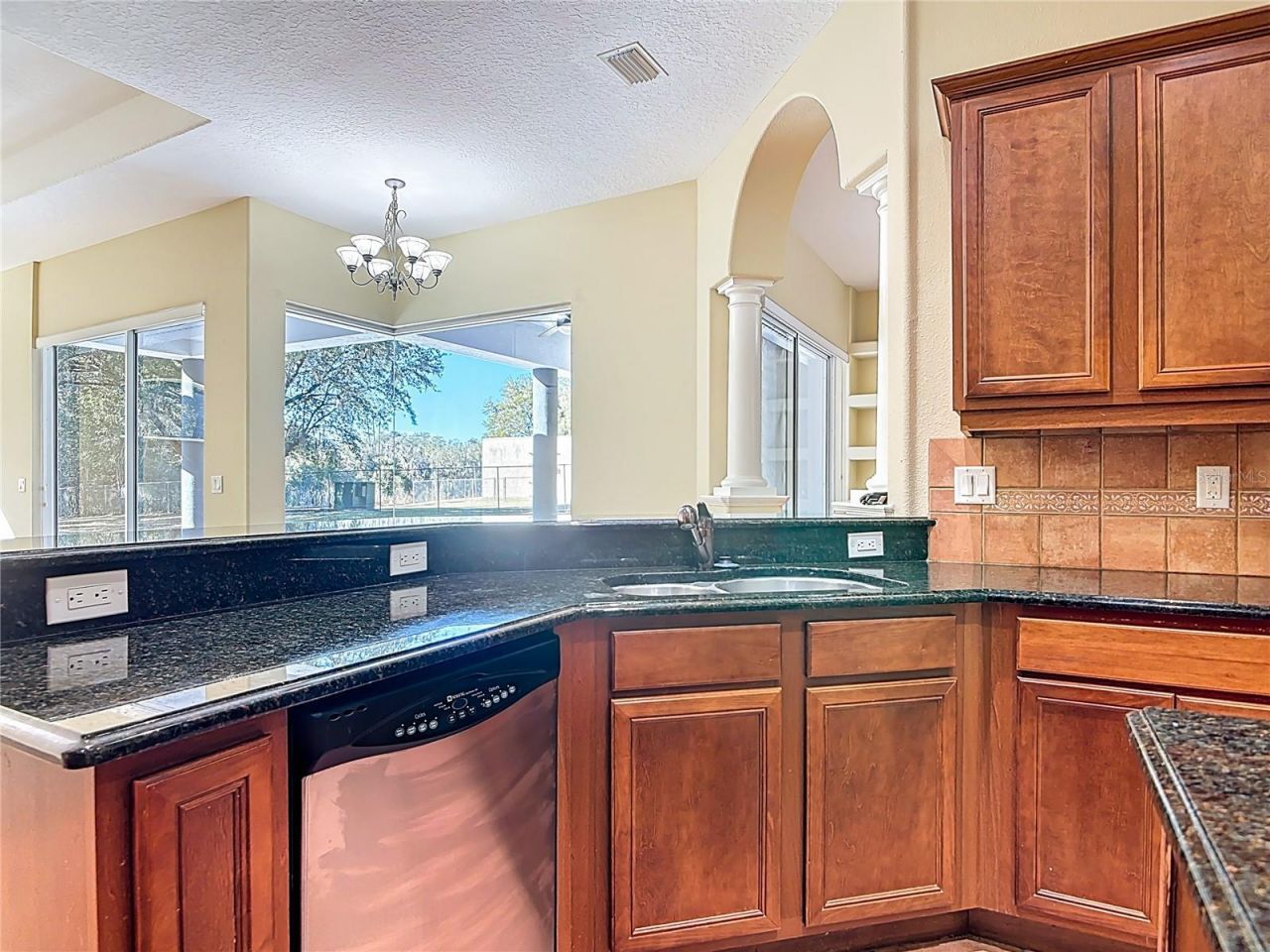 949 Hawk Landing , Fruitland Park, FL 34731 Photo
