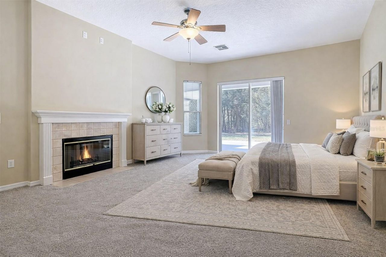 949 Hawk Landing , Fruitland Park, FL 34731 Photo