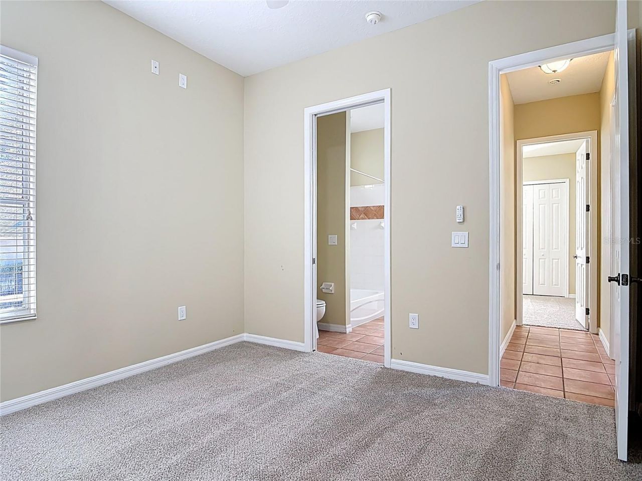 949 Hawk Landing , Fruitland Park, FL 34731 Photo