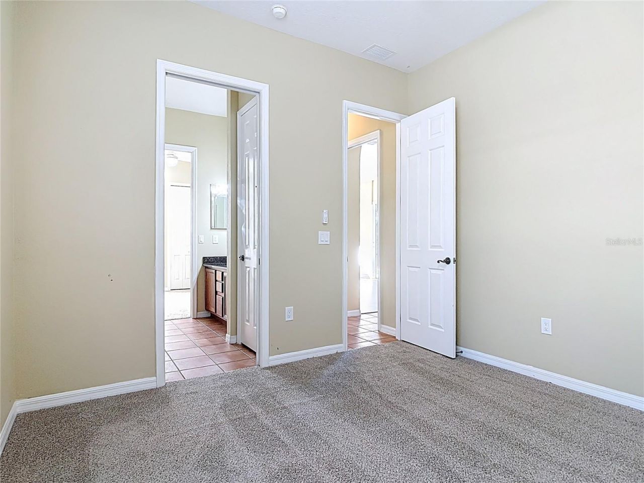 949 Hawk Landing , Fruitland Park, FL 34731 Photo