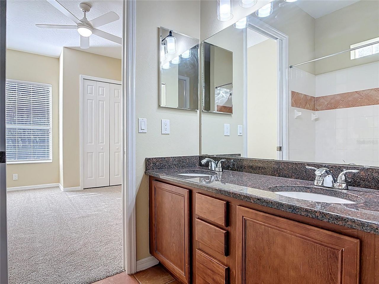 949 Hawk Landing , Fruitland Park, FL 34731 Photo