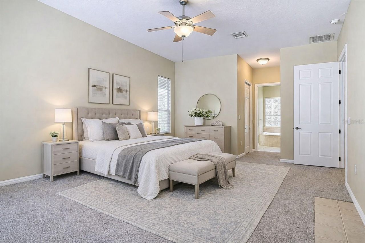 949 Hawk Landing , Fruitland Park, FL 34731 Photo