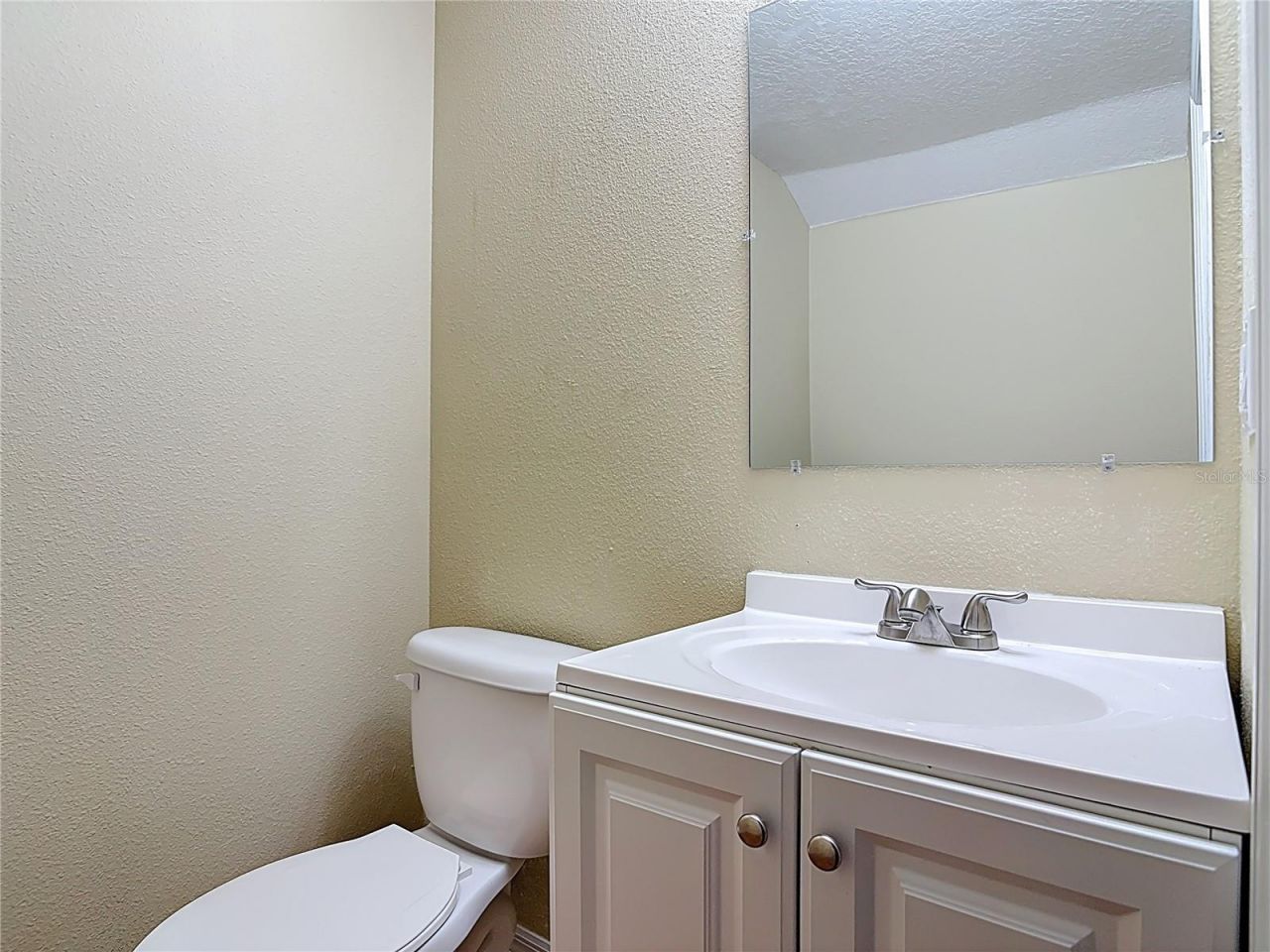 949 Hawk Landing , Fruitland Park, FL 34731 Photo