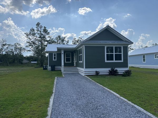 534 N Raphael Road, DeFuniak Springs, FL 32433