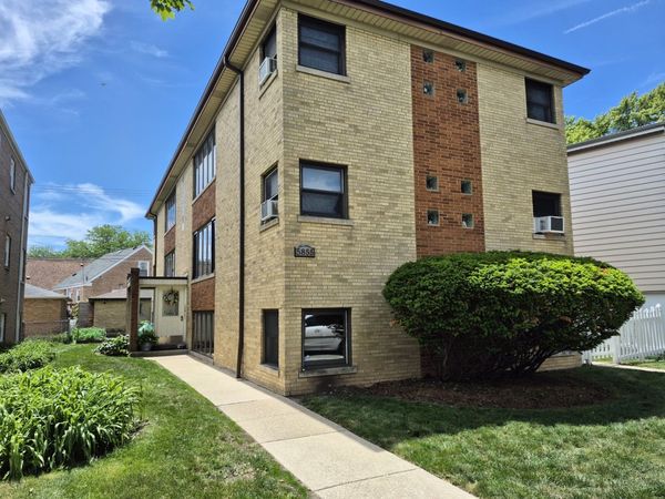 5855 W HIGGINS Avenue, Unit GF, Chicago, IL 60630