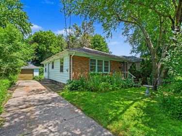 1057 Lyon Street NE, Grand Rapids, MI 49503