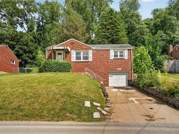 93 W Bruceton Rd , Pittsburgh, PA 15236