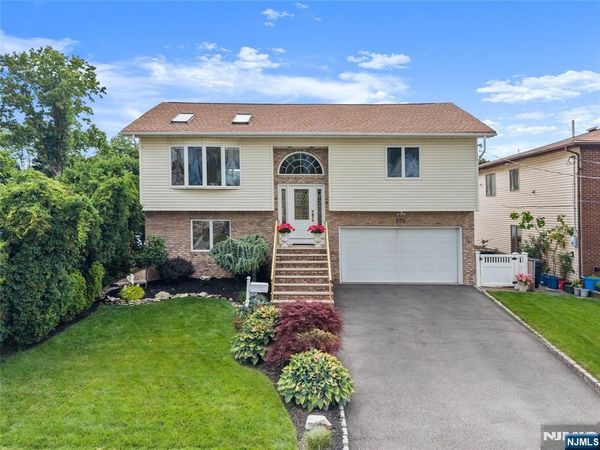 174 Milton Avenue, NUTLEY, NJ 07110