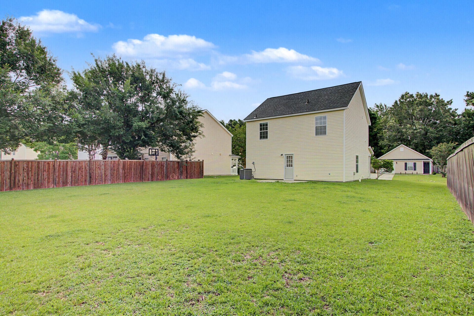 88 Blue Jasmine Lane Photo 26