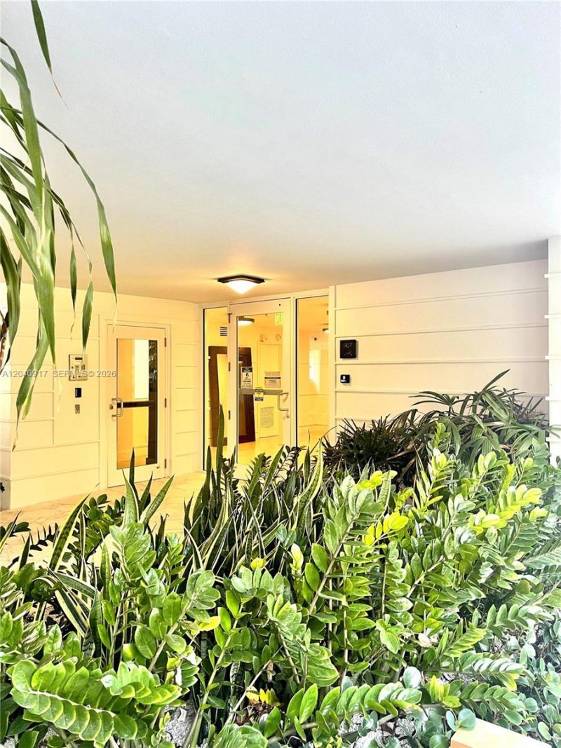 607 Ocean Dr , Unit 3K, Key Biscayne, FL 33149 Photo