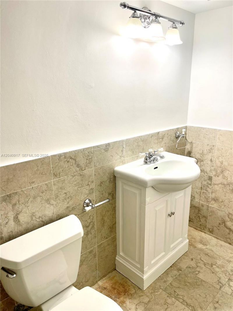 607 Ocean Dr , Unit 3K, Key Biscayne, FL 33149 Photo