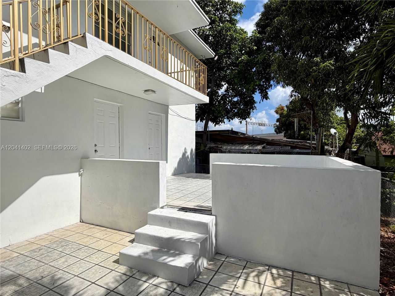 911 NW 22nd Pl , Miami, FL 33125 Photo