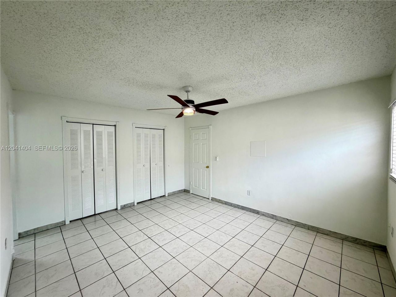 913 NW 22nd Pl, Miami, FL 33125 Photo