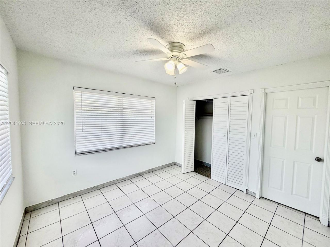 913 NW 22nd Pl, Miami, FL 33125 Photo