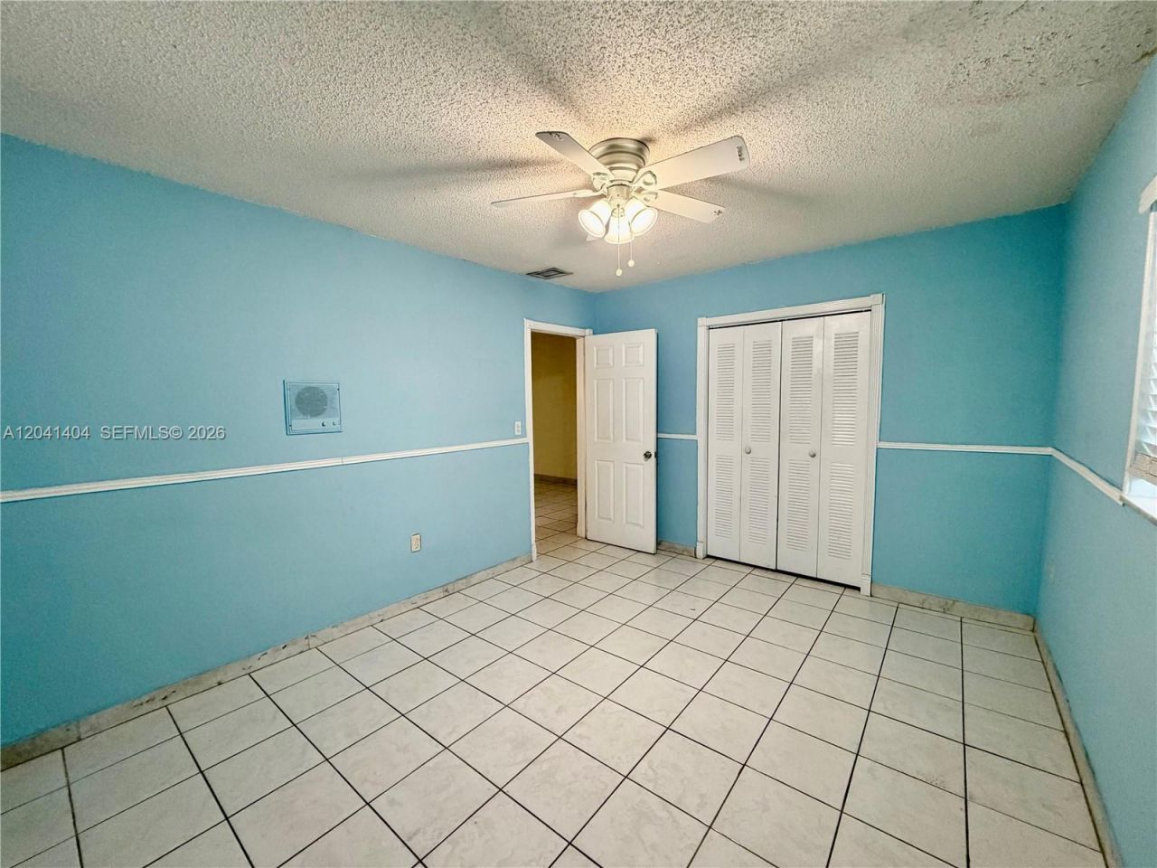 913 NW 22nd Pl , Miami, FL 33125 Photo