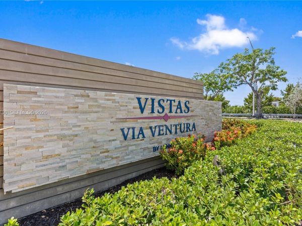 21018 NE 8th Ave , Unit 21018, Miami, FL 33179
