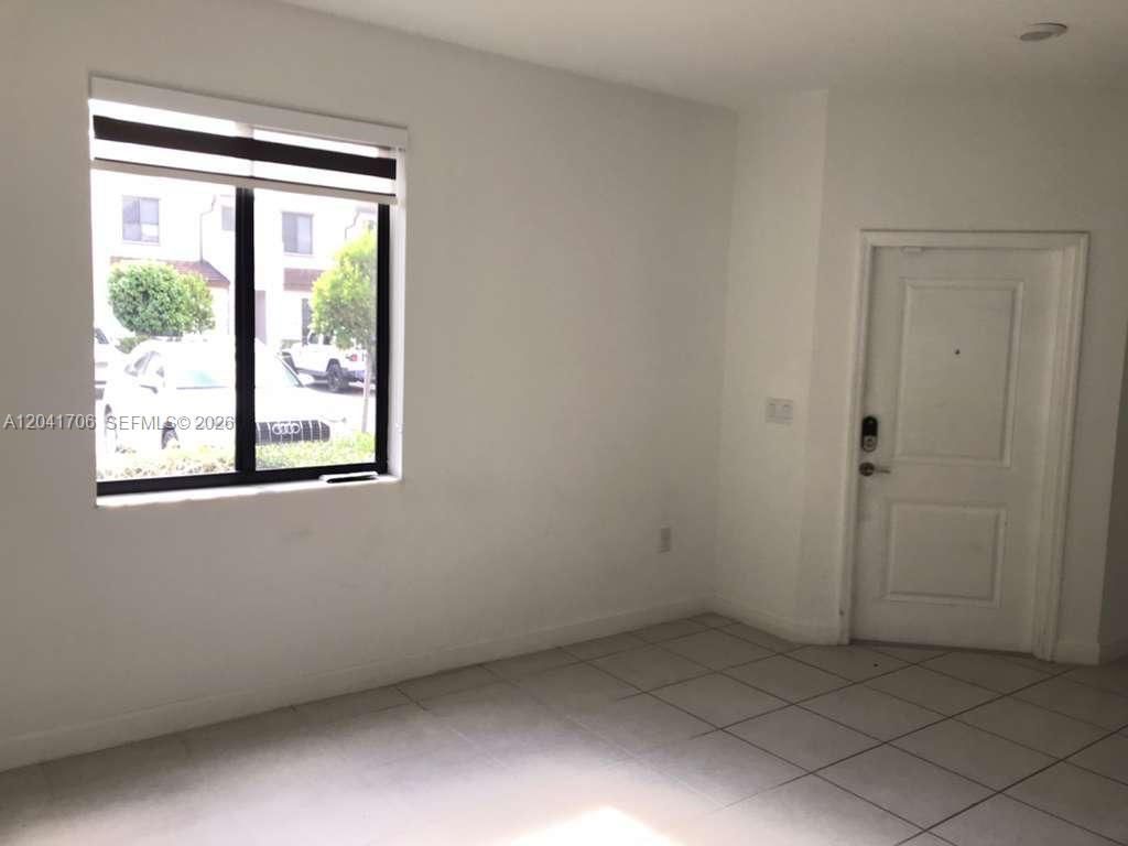 21018 NE 8th Ave, Unit 21018, Miami, FL 33179 Photo