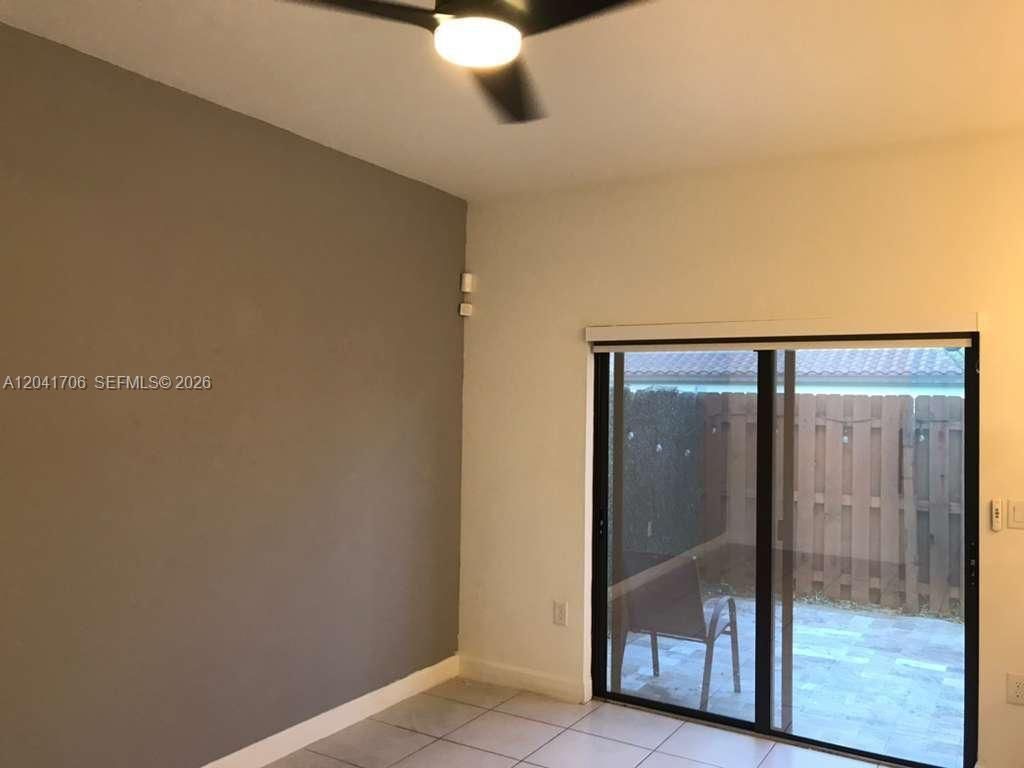 21018 NE 8th Ave, Unit 21018, Miami, FL 33179 Photo
