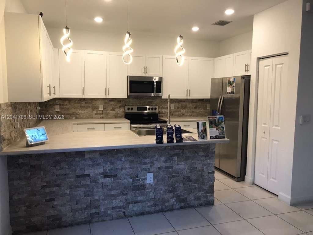 21018 NE 8th Ave, Unit 21018, Miami, FL 33179 Photo