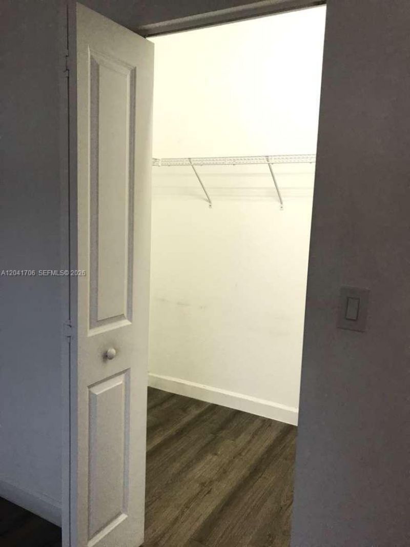 21018 NE 8th Ave, Unit 21018, Miami, FL 33179 Photo