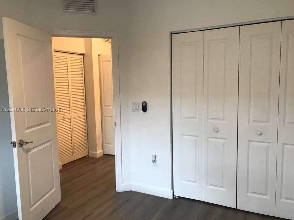 21018 NE 8th Ave, Unit 21018, Miami, FL 33179 Photo