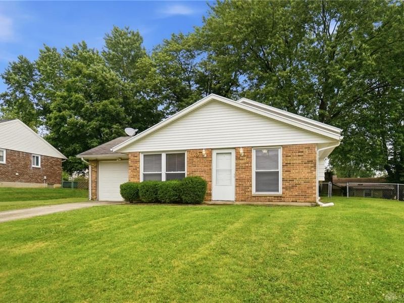 110 Teakwood Lane, Springboro, OH 45066 Photo 2
