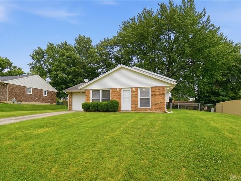 110 Teakwood Lane, Springboro, OH 45066 Photo 4