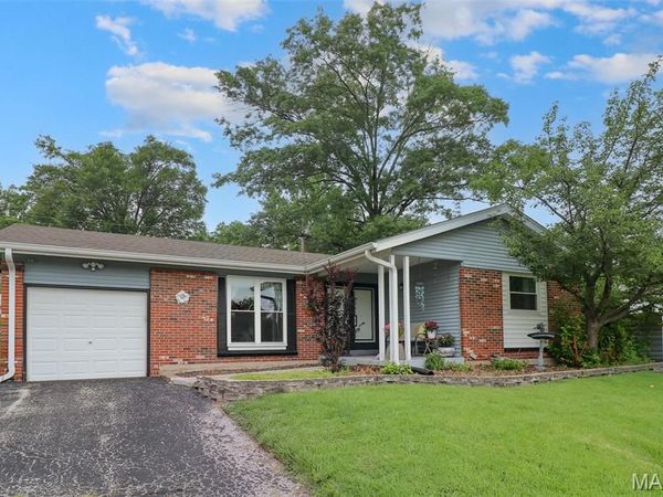 2123 Quirinal Court , Fenton, MO 63026