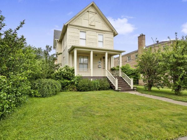 10644 S Walden Parkway , Chicago, IL 60643
