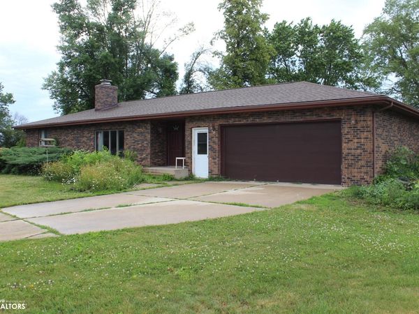 43 Golf View Court, Garner, IA 50438
