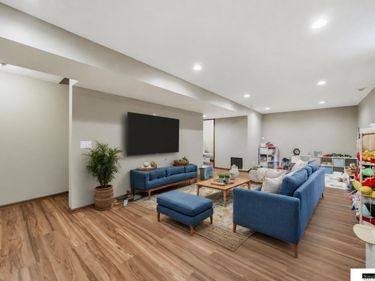 941 Scotts Creek Court, Hickman, NE 68372