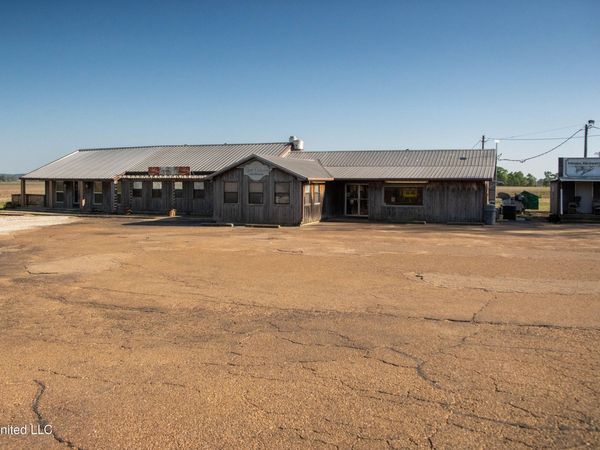 45 Schaeffer Road, Yazoo City, MS 39194