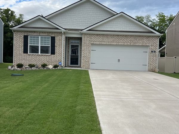 210 Welara St , Murfreesboro, TN 37129