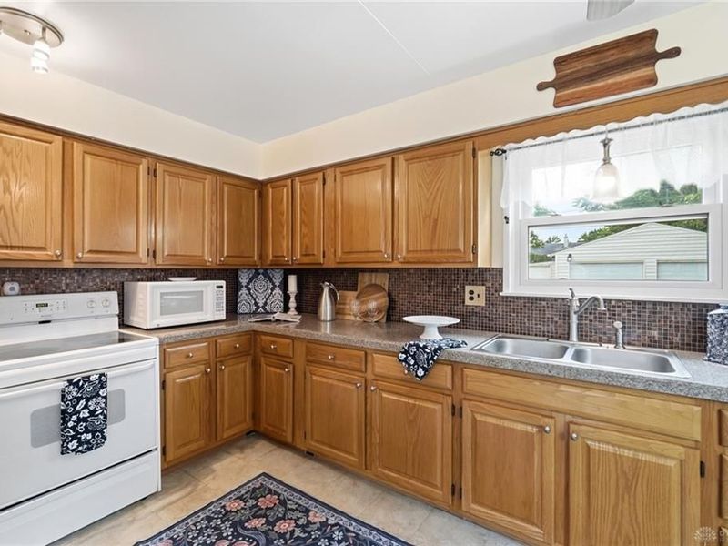 1611 Garwood Drive, Dayton, OH 45432 Photo 19