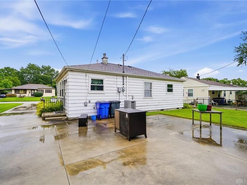 1611 Garwood Drive, Dayton, OH 45432 Photo 32