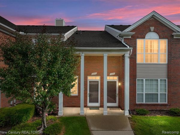 16476 Radison Drive, Macomb Twp, MI 48044
