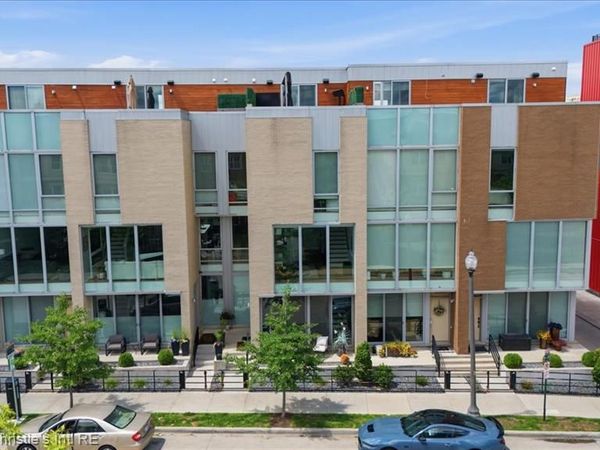 2813 Brush Street, Detroit, MI 48201