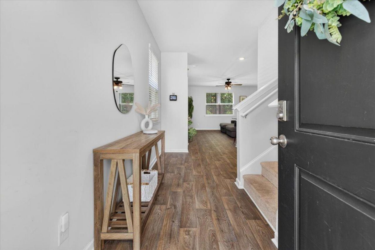109 Sunray Lane Photo 7