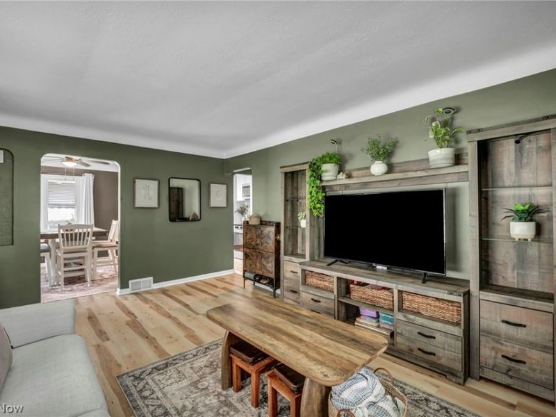 3206 Torrington Avenue, Parma, OH 44134 Photo 8