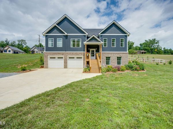 2155 Carroll Creek Road, Johnson City, TN 37615