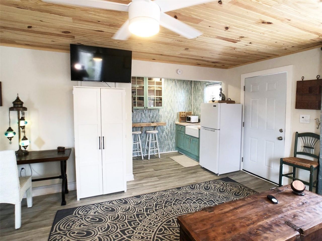 411 Esther Street , New Smyrna Beach, FL 32169 Photo